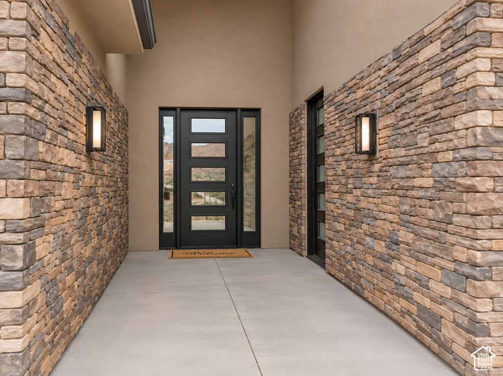 2077 TOMBSTONE E LN photo 3