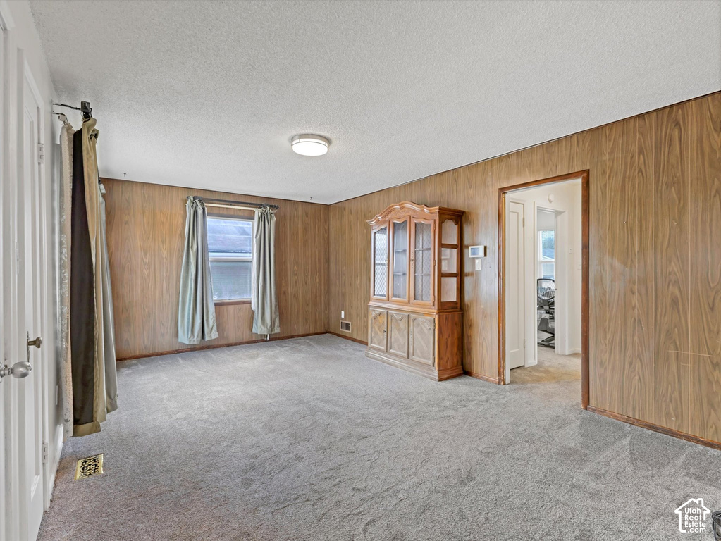 477 N CHICAGO ST photo 2