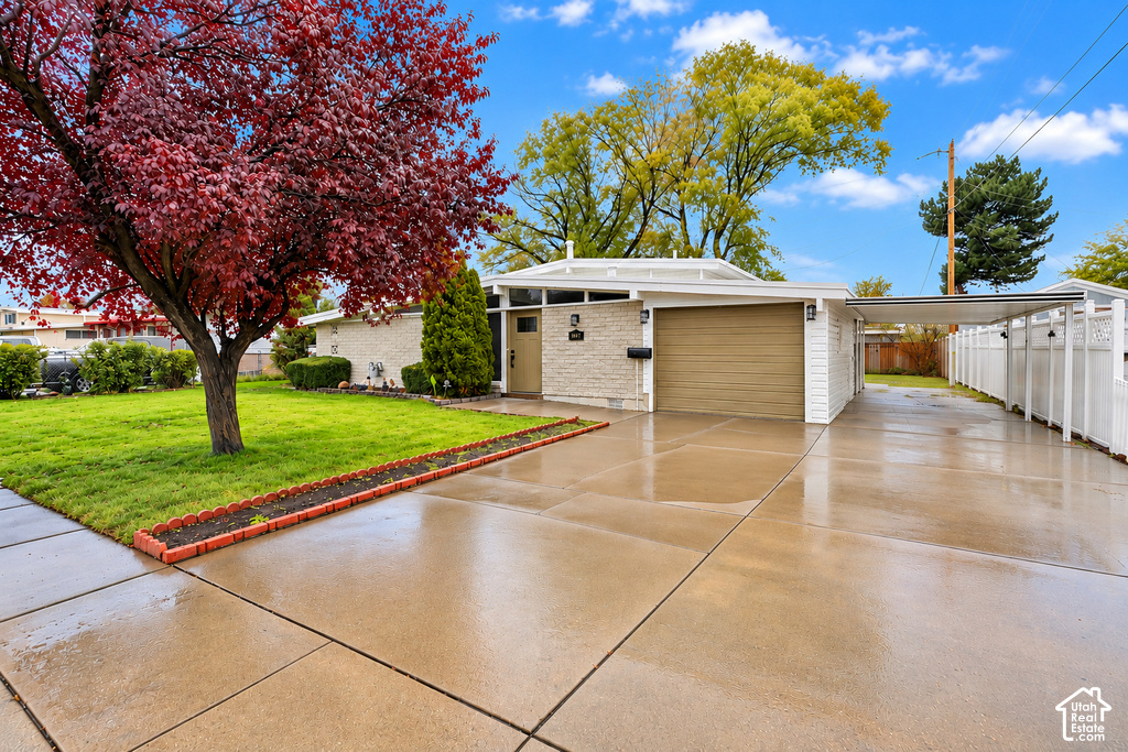 1647 W LOVELY RD photo 2