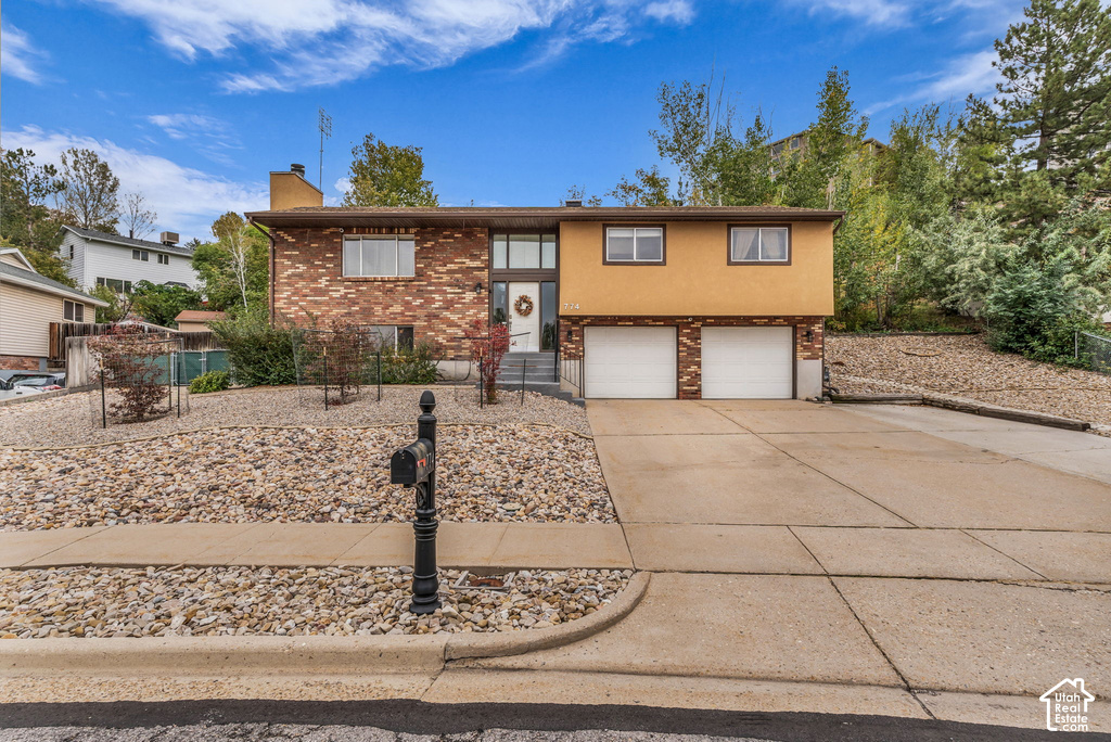 774 INDEPENDENCE WAY photo 2