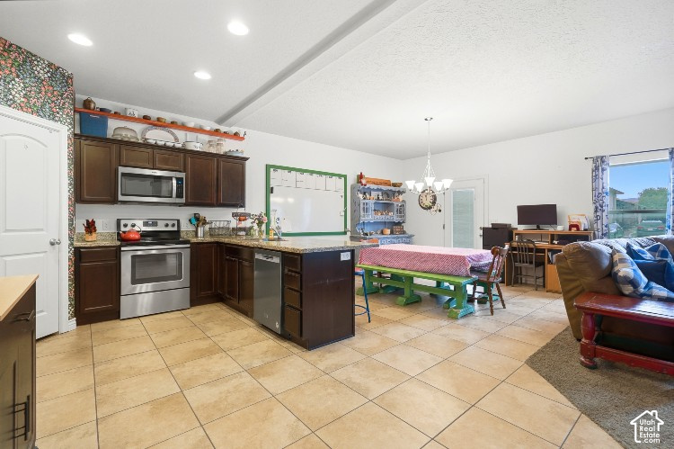 514 S 285 E photo 5