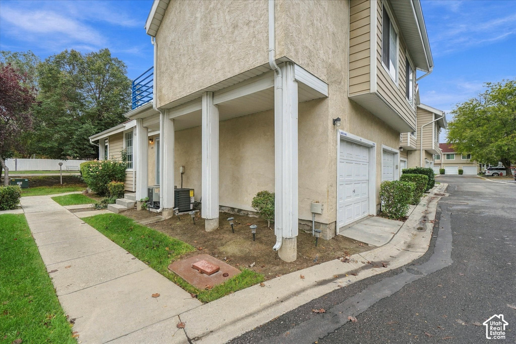 1445 W HARBOR POINTE DR photo 2