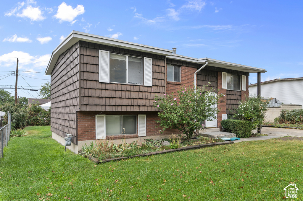 4271 S 3760 W photo 3
