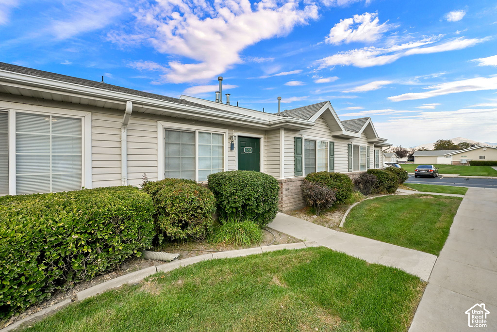 1571 W 3255 S photo 2
