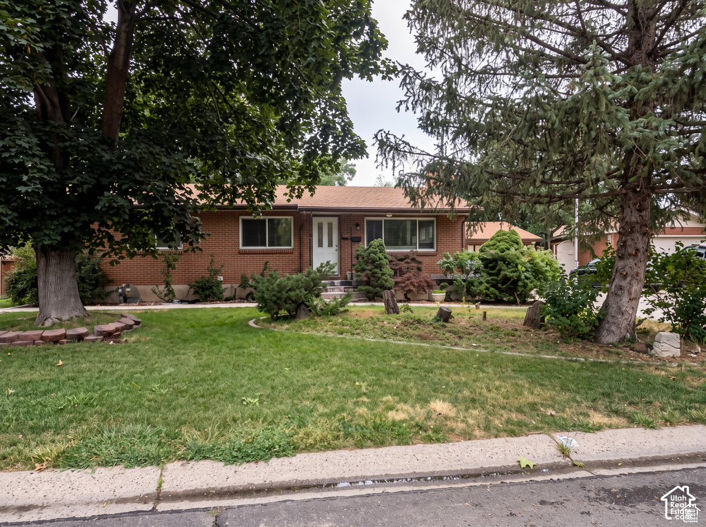 7112 S 2780 E photo 2