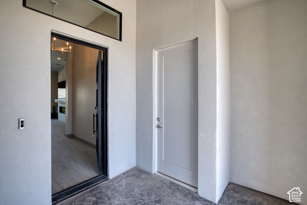 490 S APPIAN WAY photo 4