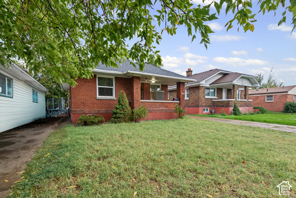 2066 MONROE BLVD photo 3
