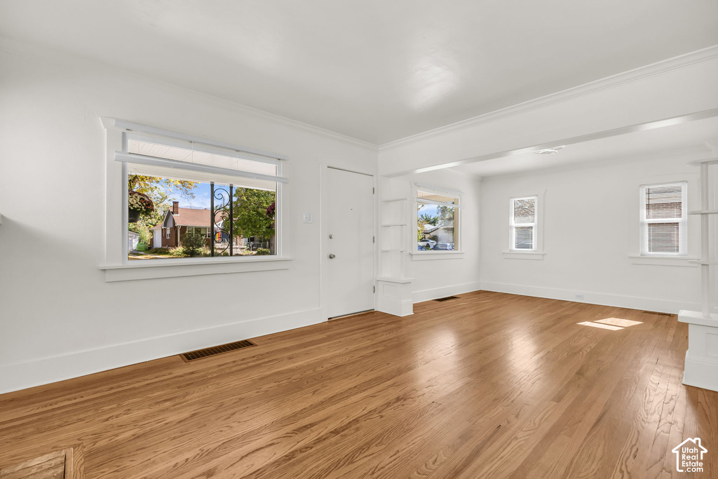 1386 S GREEN ST photo 3
