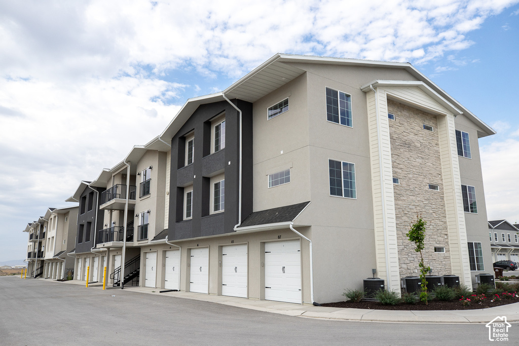 3412 N WILLY WAY UNIT photo 2