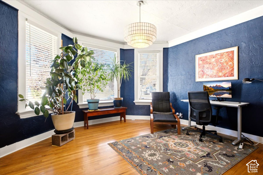 452 E HOLLYWOOD AVE photo 4
