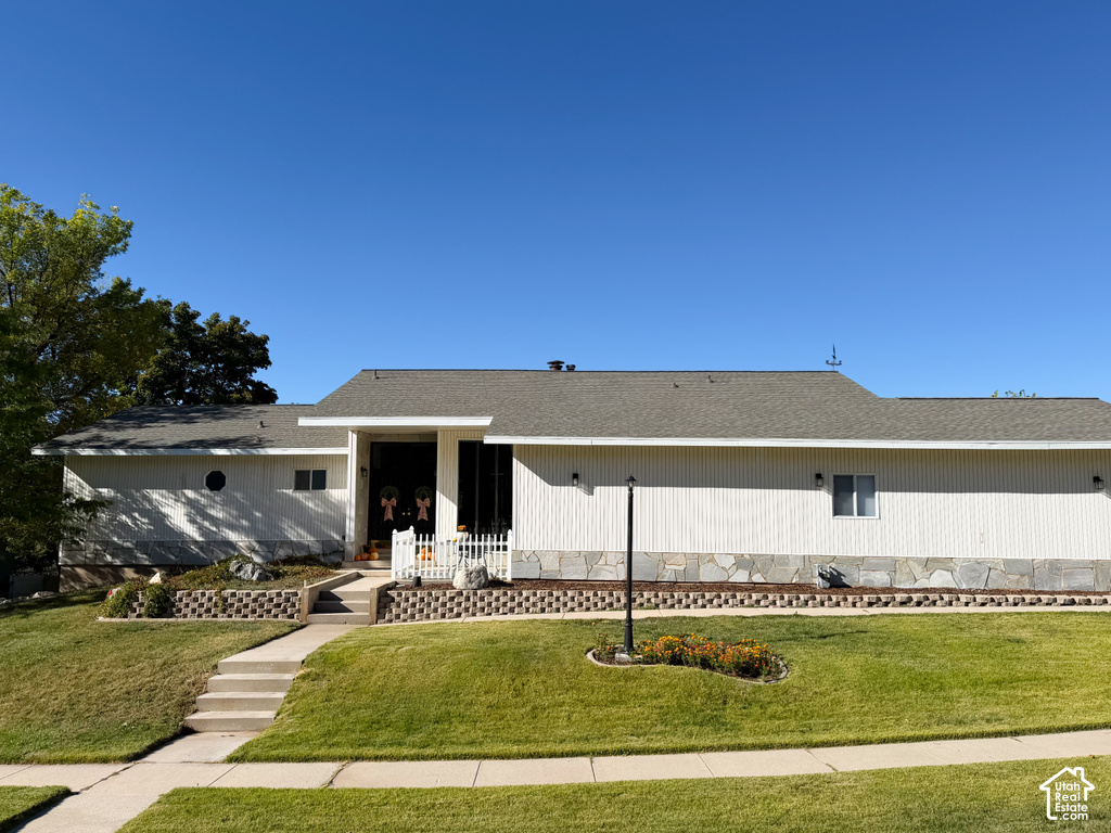 4527 FOREST GREEN DR photo 2