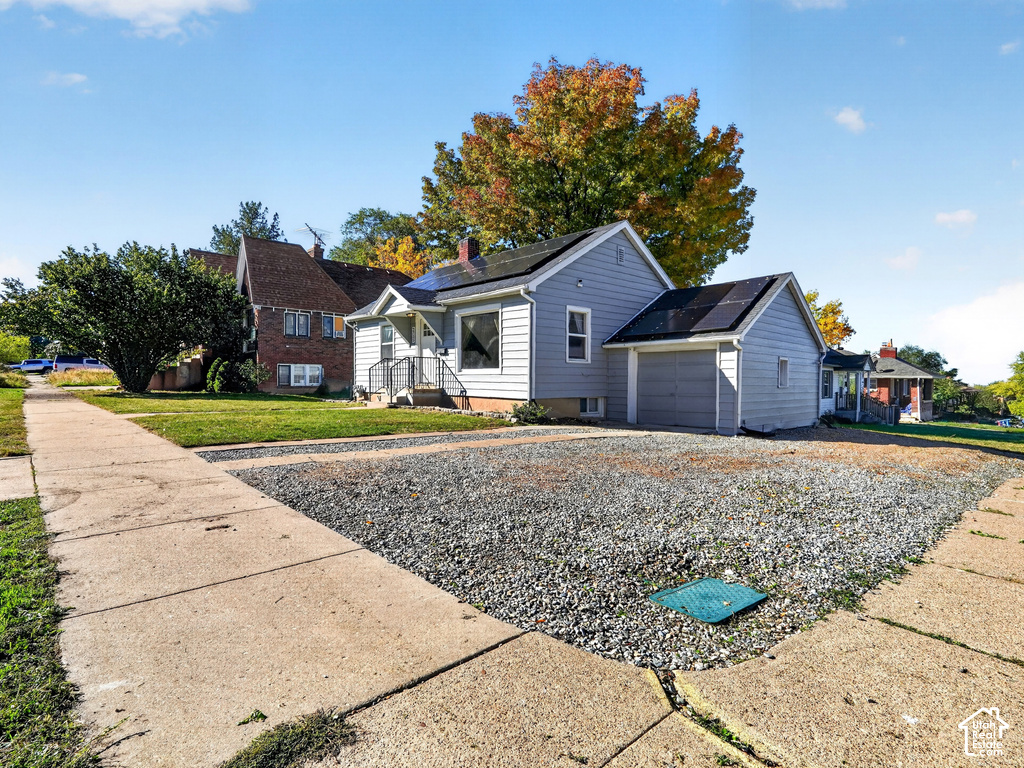 2755 S VAN BUREN E AVE photo 2