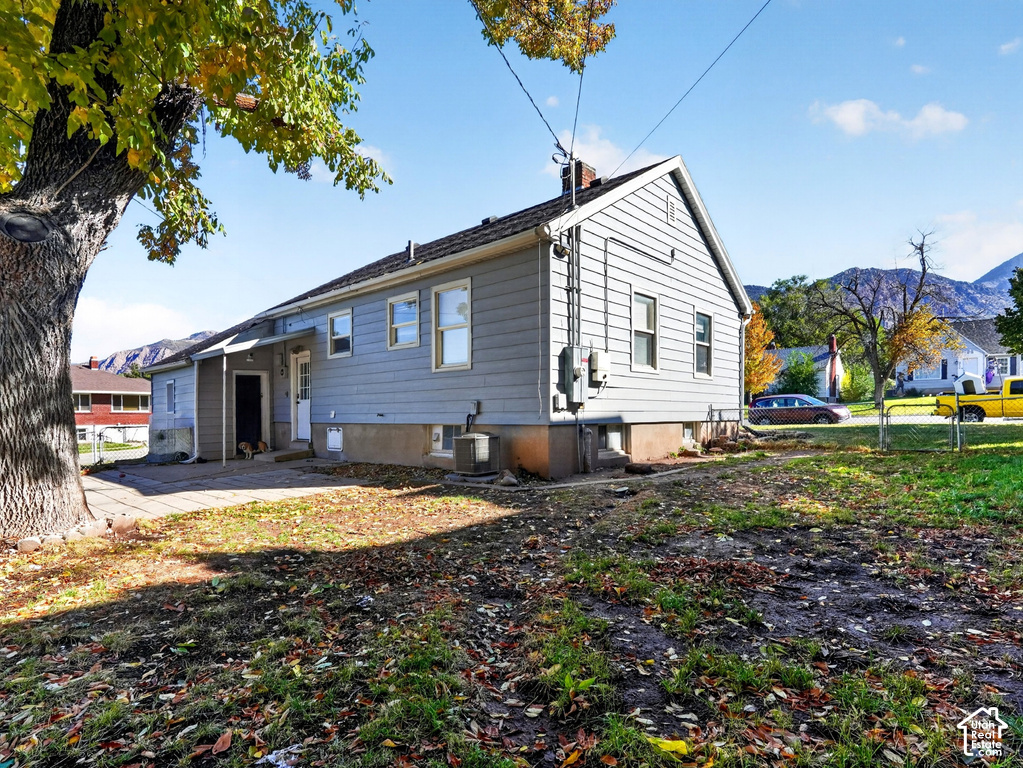 2755 S VAN BUREN E AVE photo 4