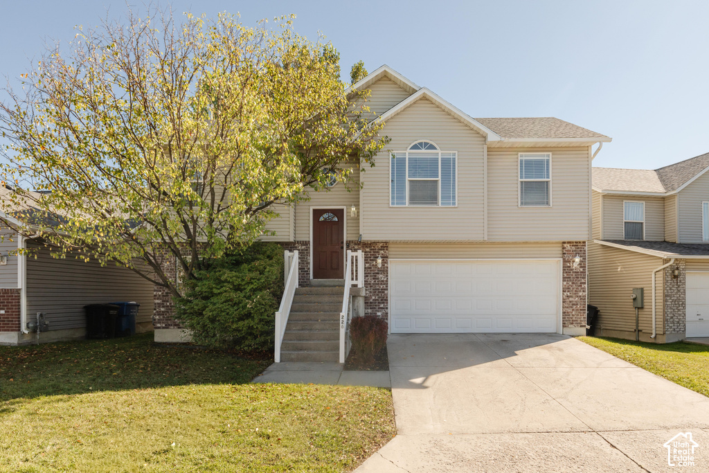 226 S ROSEWOOD W CIR photo 2