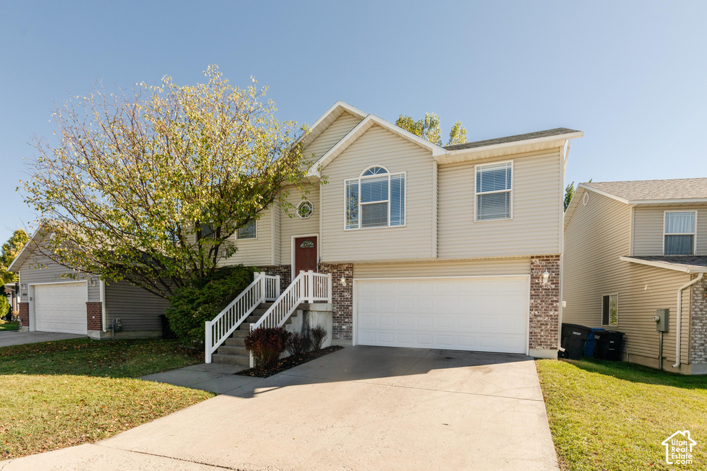 226 S ROSEWOOD W CIR photo 3