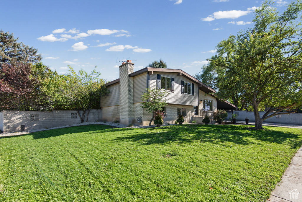3521 S PARK PL photo 2