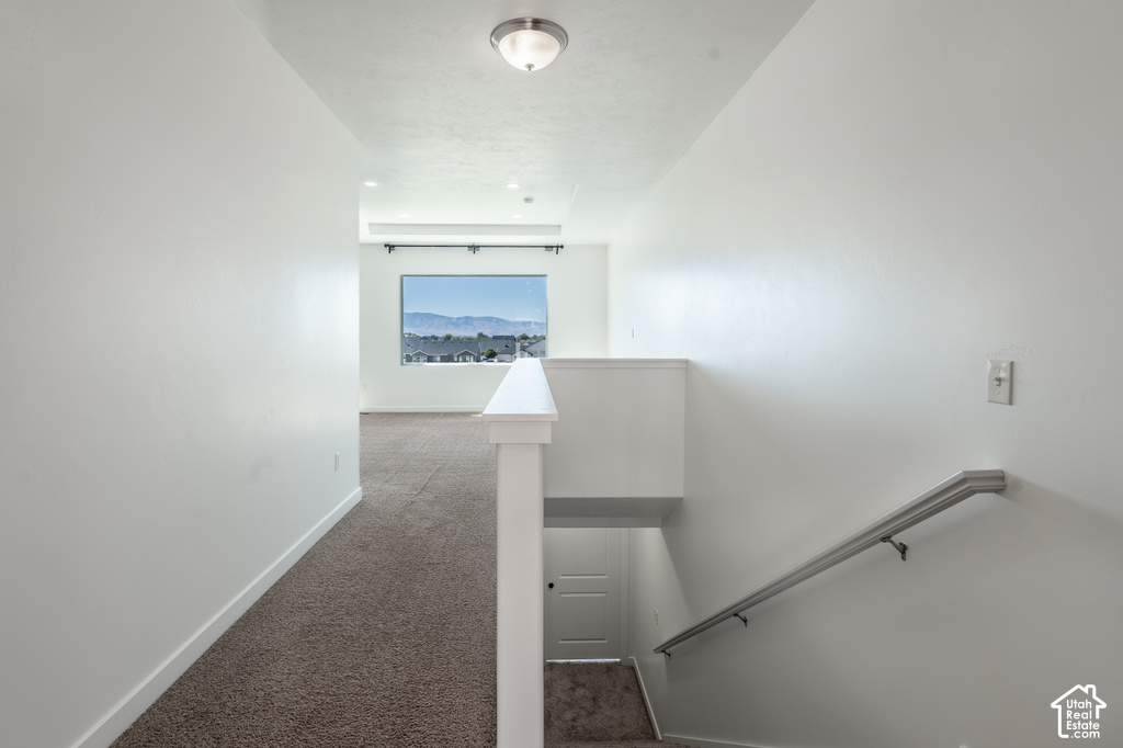8285 N LAKESHORE E DR photo 4