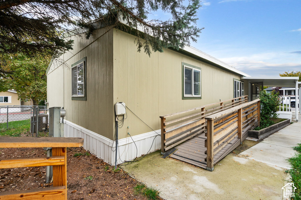 916 E 1180 S photo 3