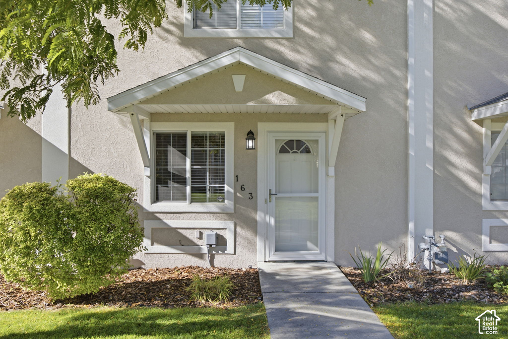 163 COVENTRY PL photo 3