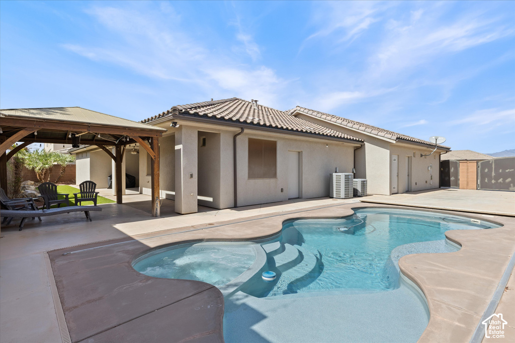 3052 E 2840 S CIR photo 2