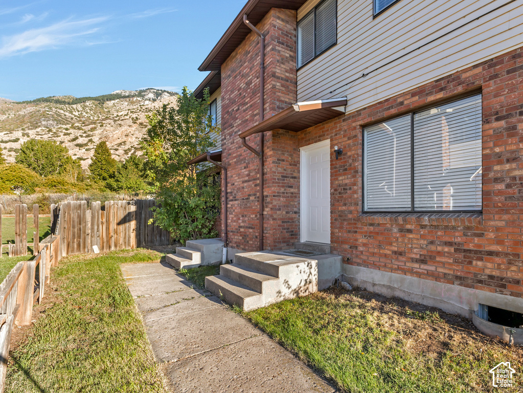 959 E 1225 N photo 2