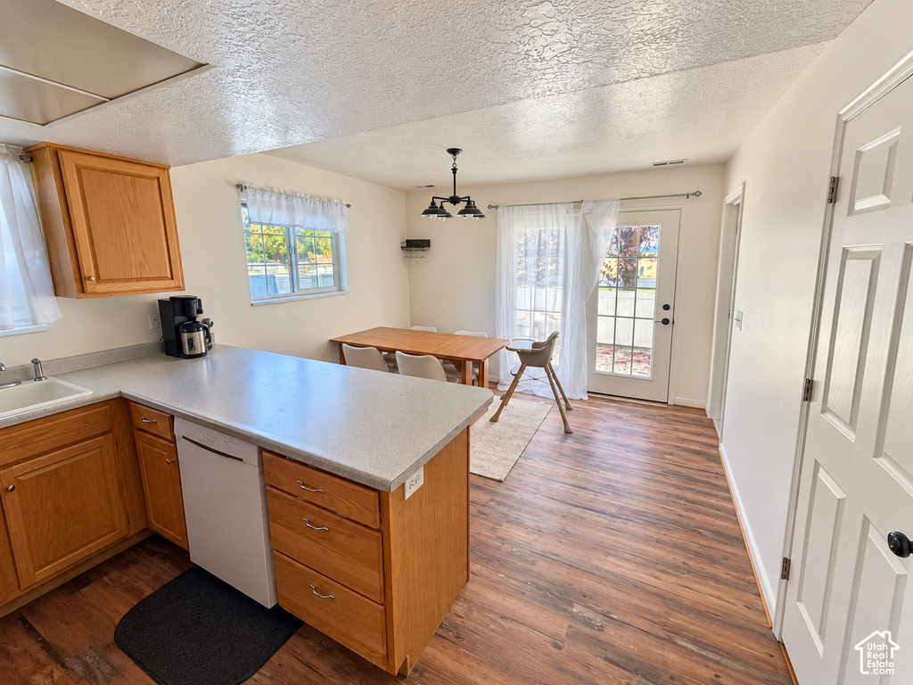 85 HAMPTON PL photo 3
