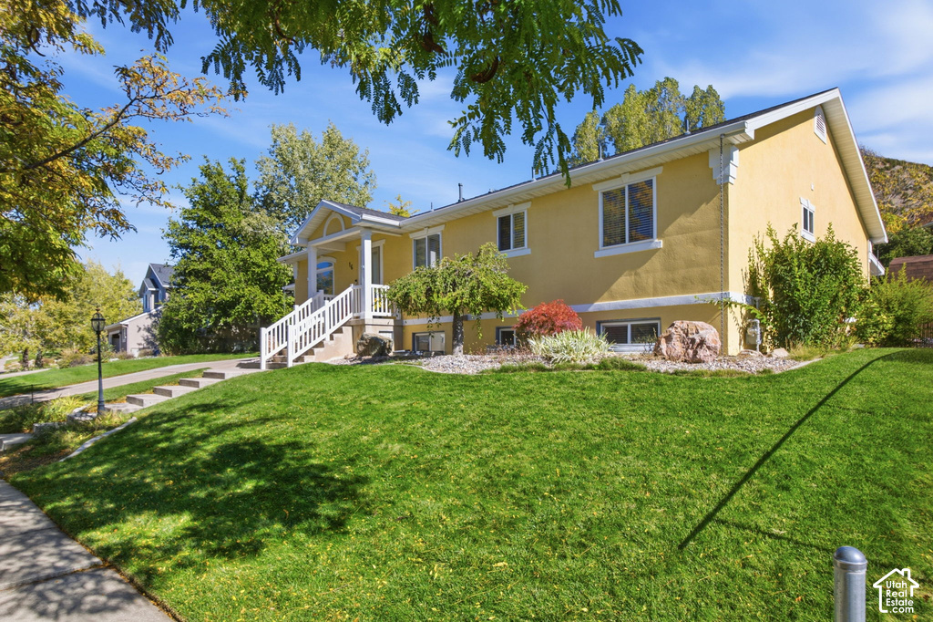 16 WINDING WAY photo 3