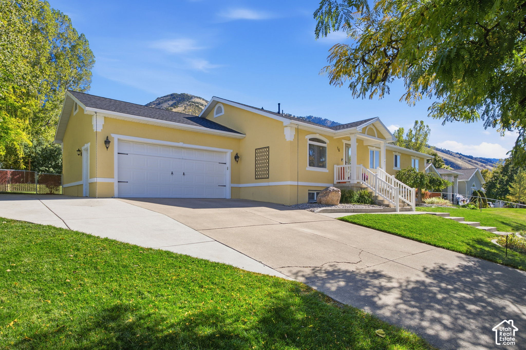 16 WINDING WAY photo 2