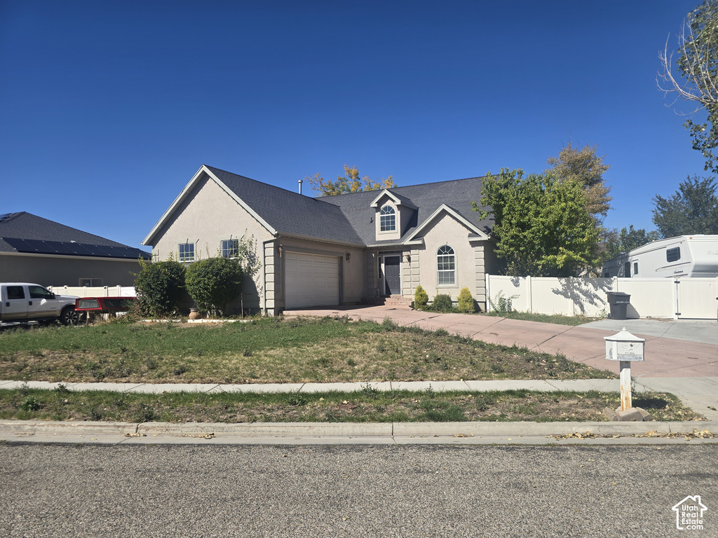 930 W 720 N photo 4