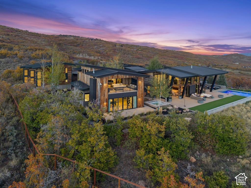 9270 MOUNTAIN BLUEBIRD LN photo 3