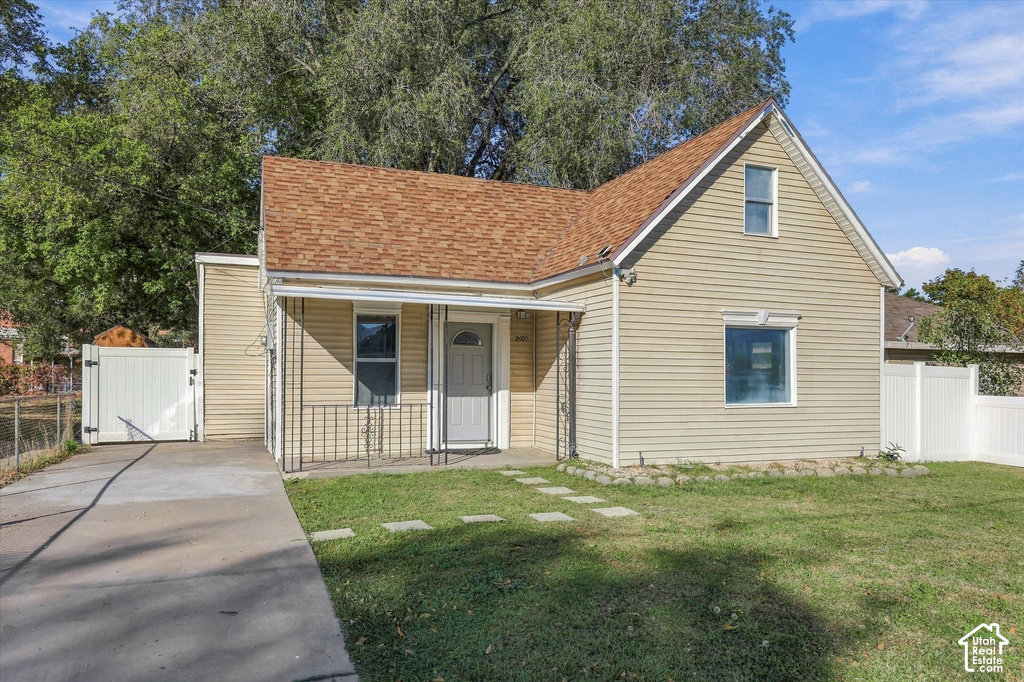 2409 D AVE photo 3