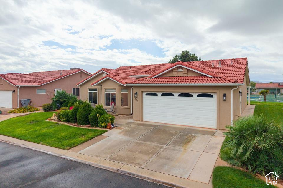 504 E MAJESTIC DR photo 2
