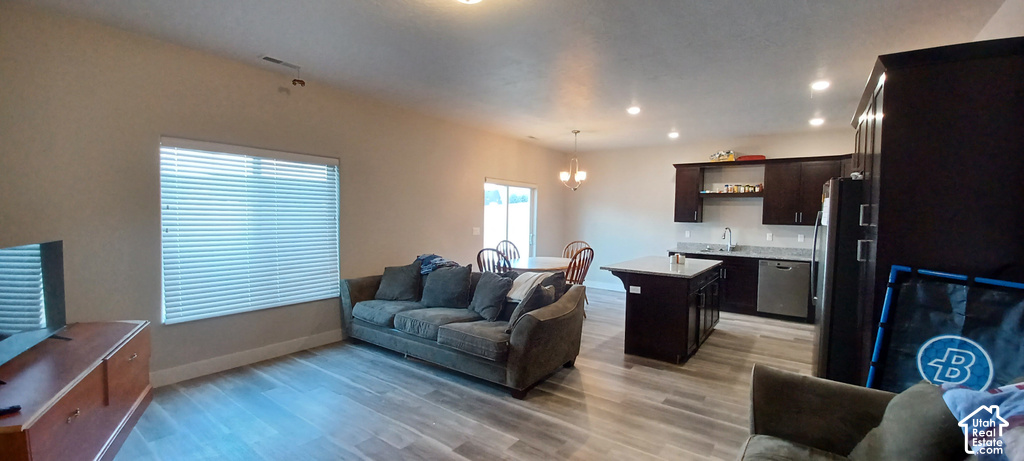 1582 S QUARTZ DR photo 5