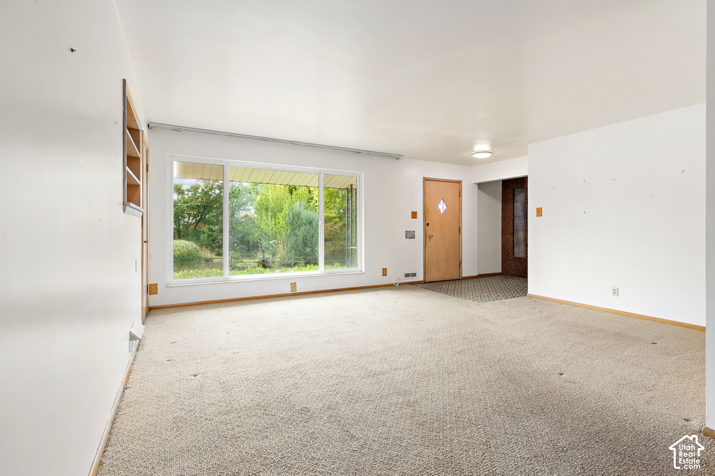 1391 E LUCK SPRING DR photo 4