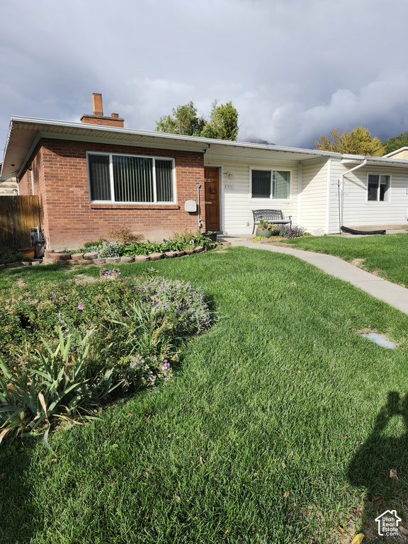 111 E 700 S photo 2