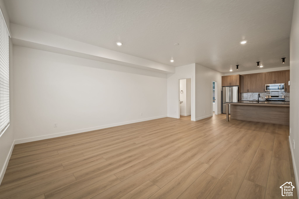 4046 S SANDRIDGE W DR photo 3
