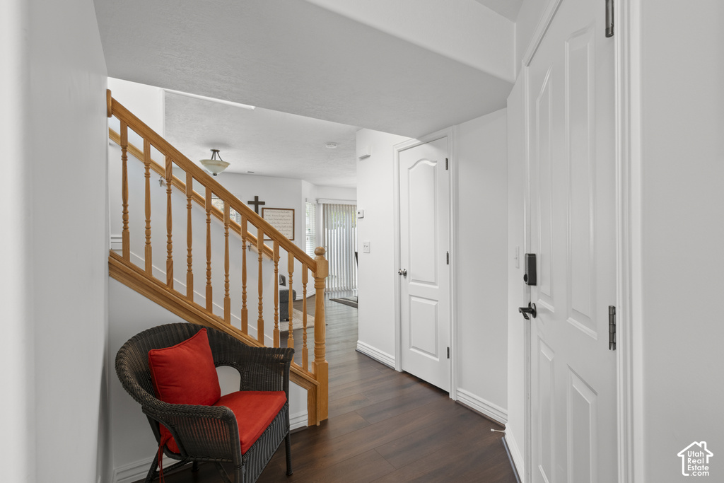 4999 S RIVERSIDE DR photo 3