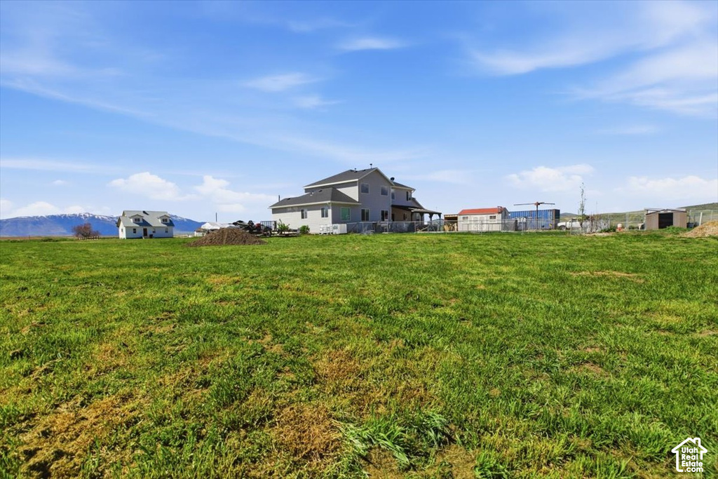 5752 N HIGHWAY 34 photo 3