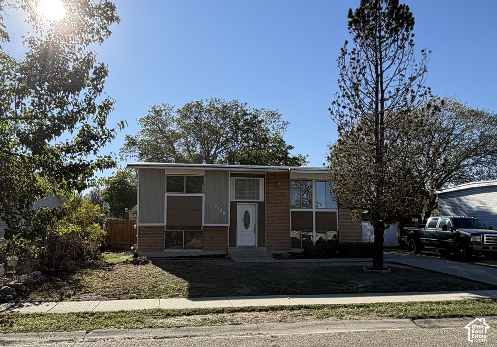 8700 S 3680 W photo 2