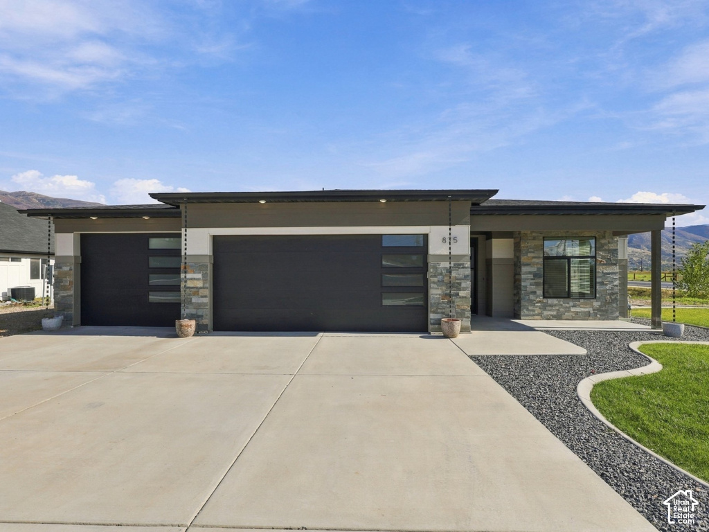 875 SHIRLEY RAE DR photo 2