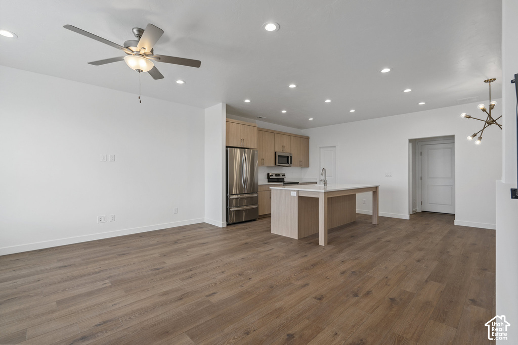 904 S 850 W photo 4