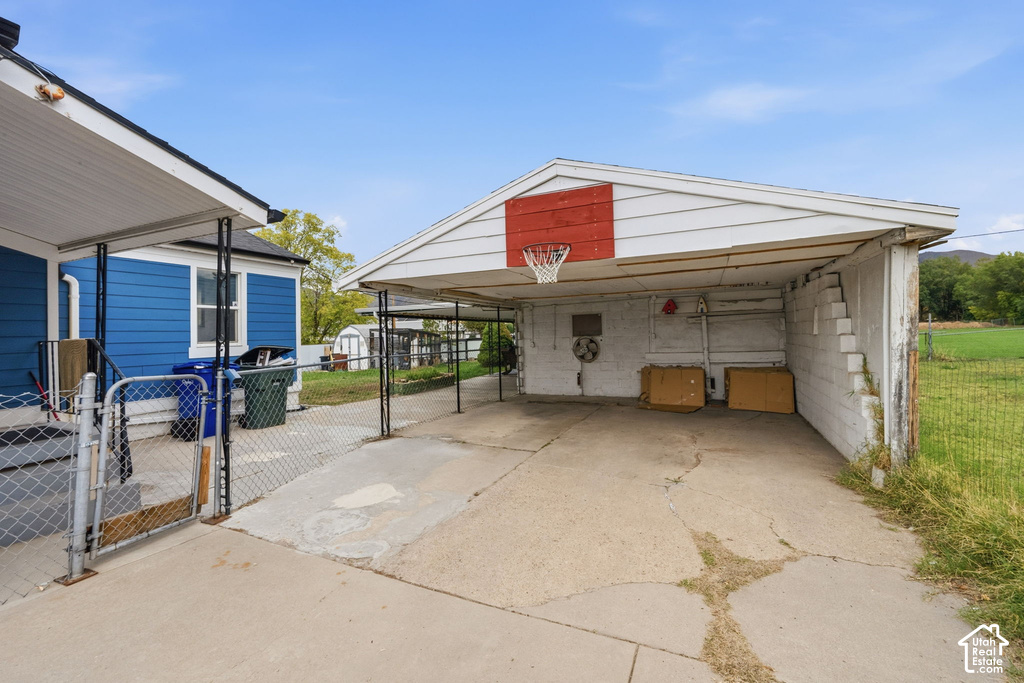 346 N WALL AVE photo 3