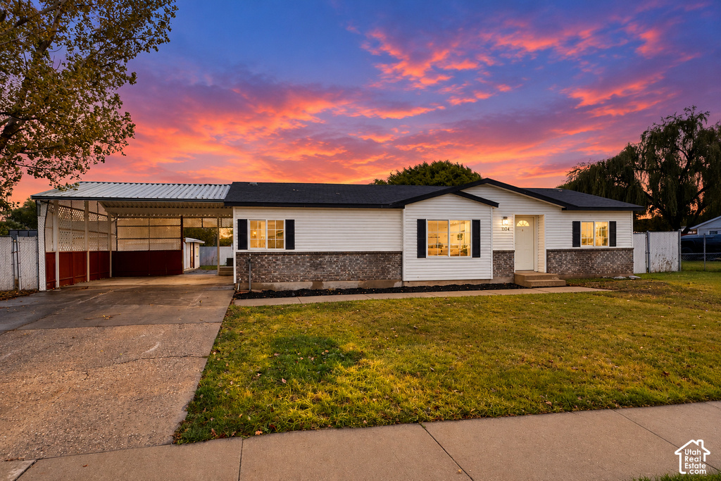 1104 S 550 W photo 2
