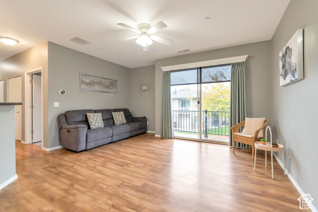 6636 W BLUE IRIS DR photo 3