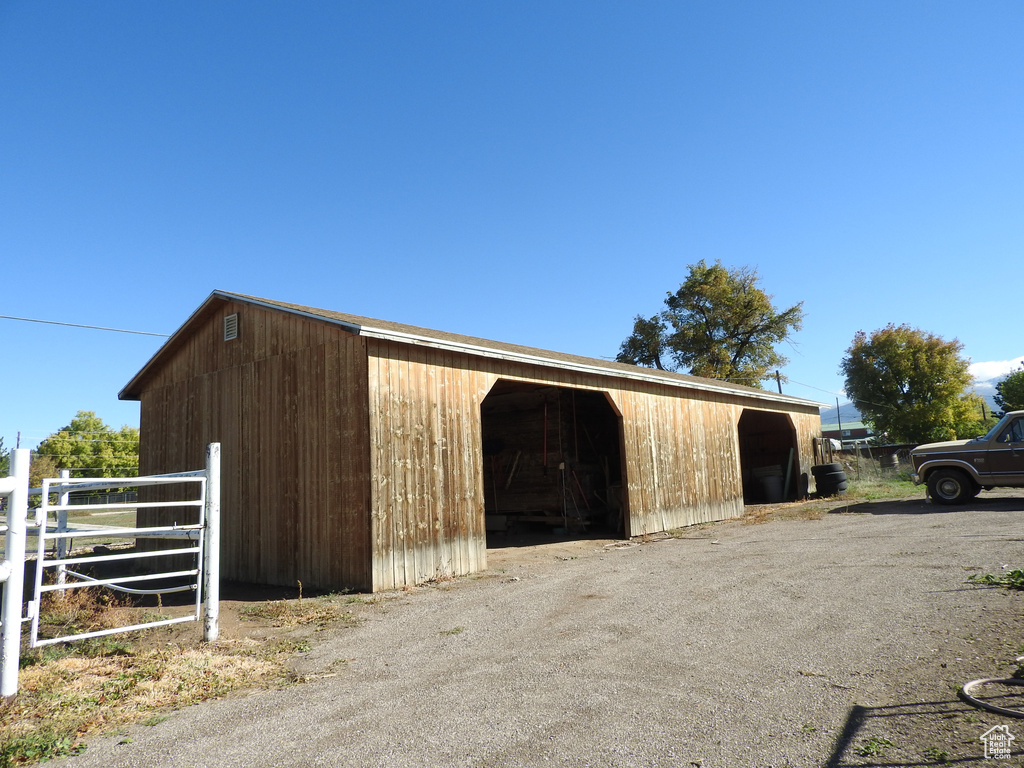 475 S 100 E photo 4