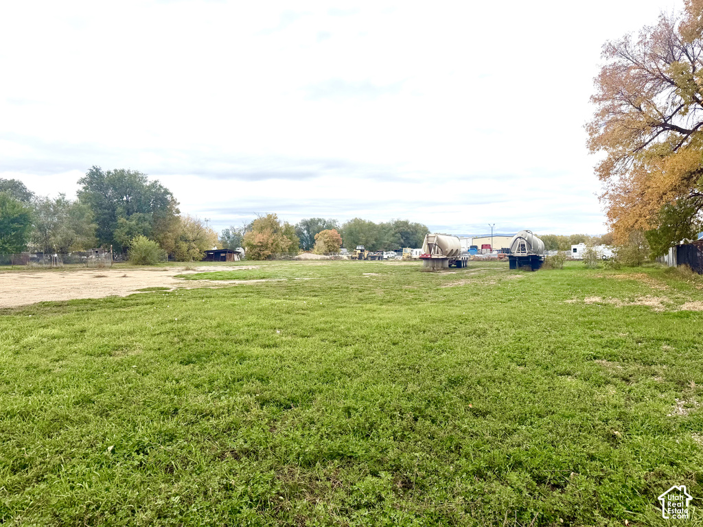 551 E 500 S photo 5