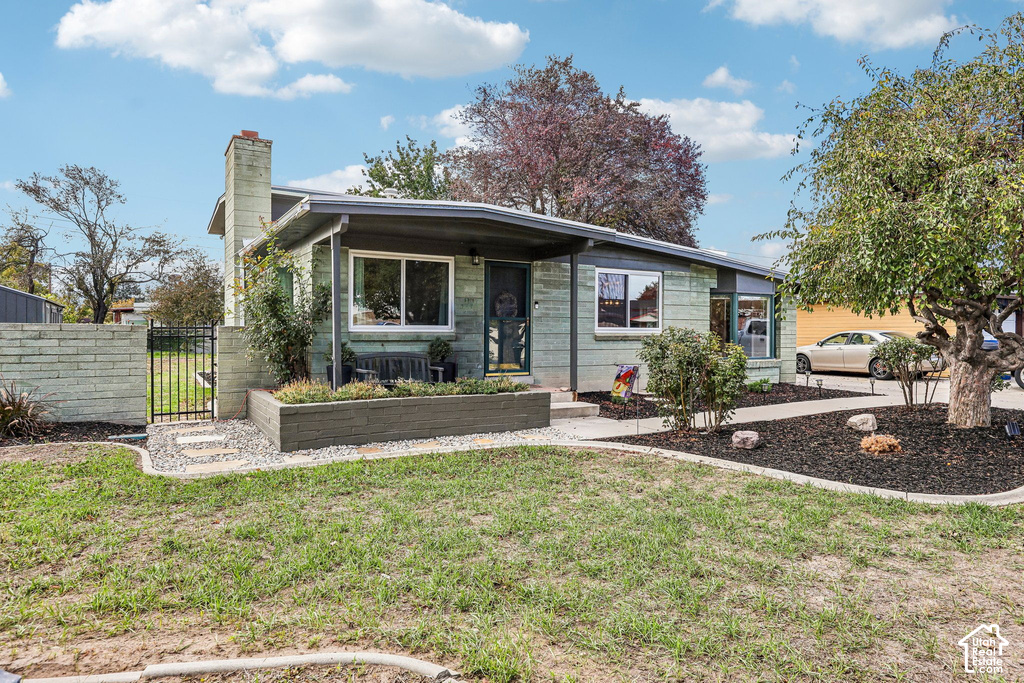 1311 W VARDEN WAY photo 3