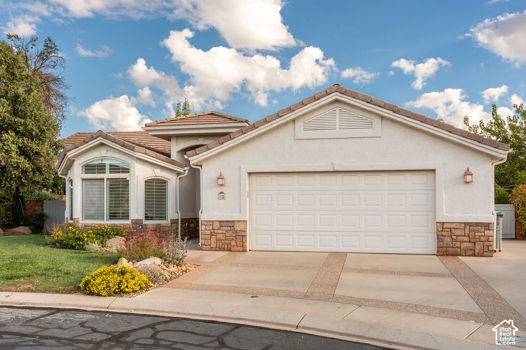 14 N TUACAHN DR photo 3