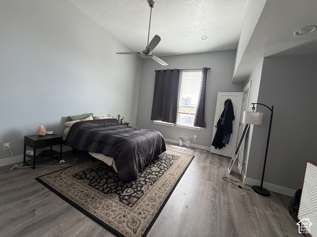 594 W LIFE DR photo 3