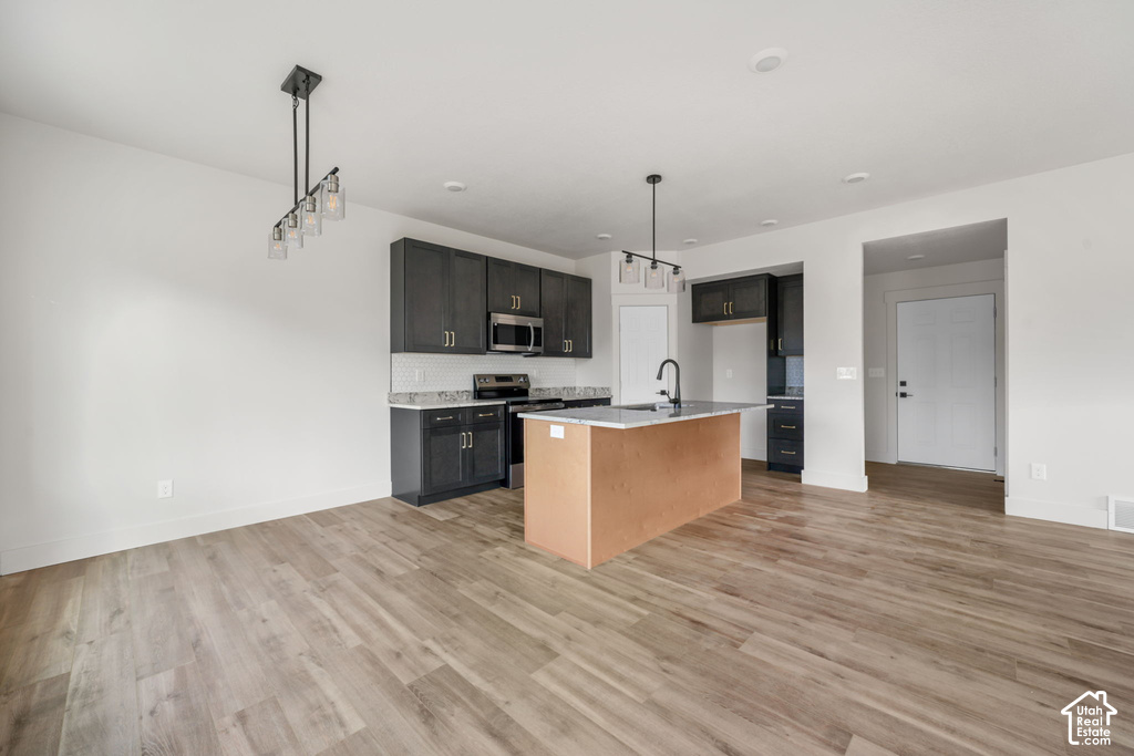 453 N 460 E photo 4